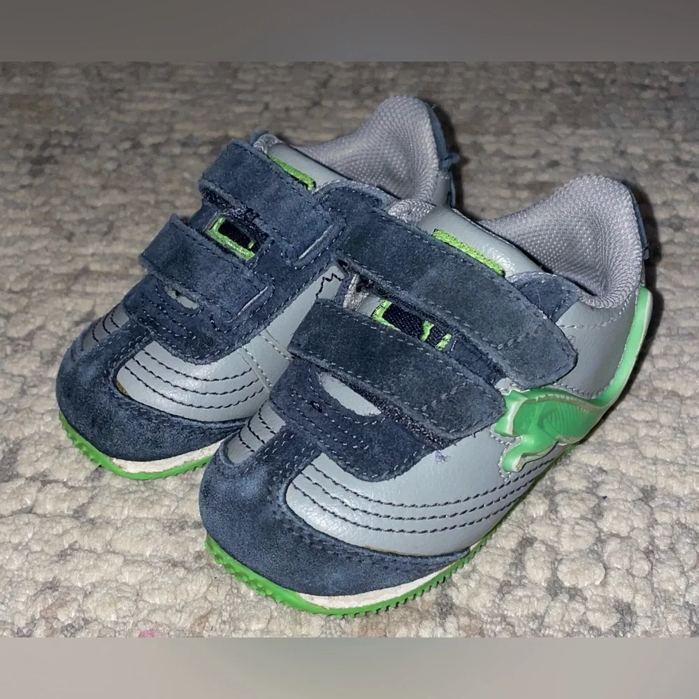 Puma sneakers
